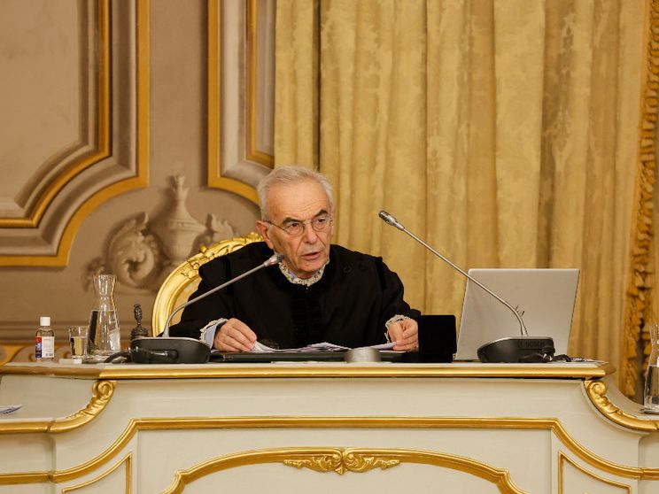 Concorsi per soli medici non obiettori? I giudici costituzionali: no, la coscienza non si tocca