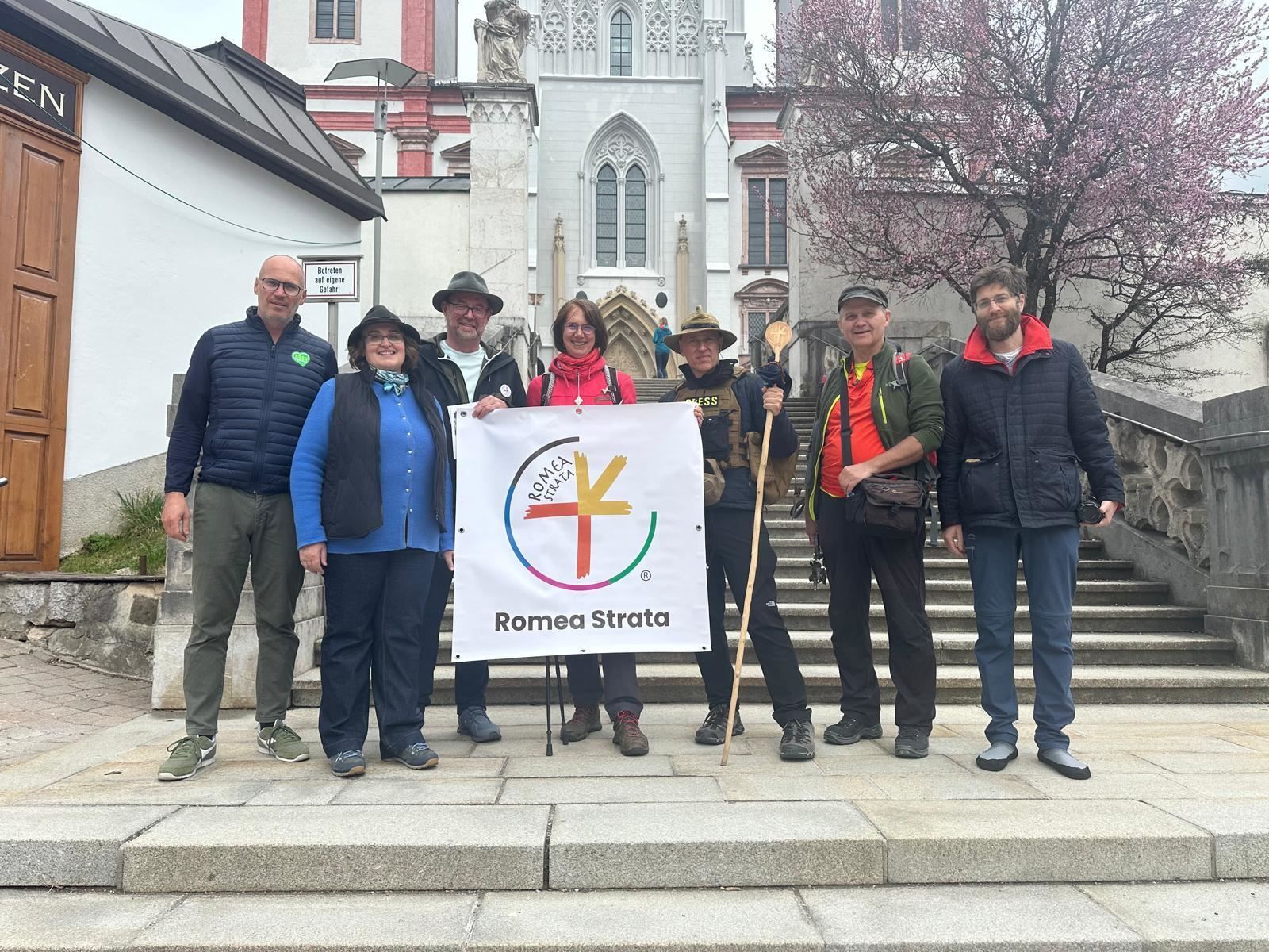 L'arrivo del gruppo di pellegrini al santuario di Mariazell