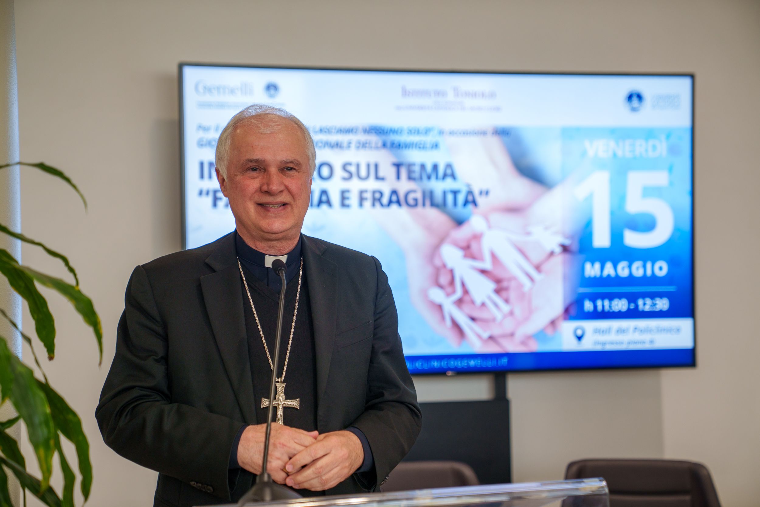 Monsignor Claudio Giuliodori. Foto Ufficio stampa Gemelli