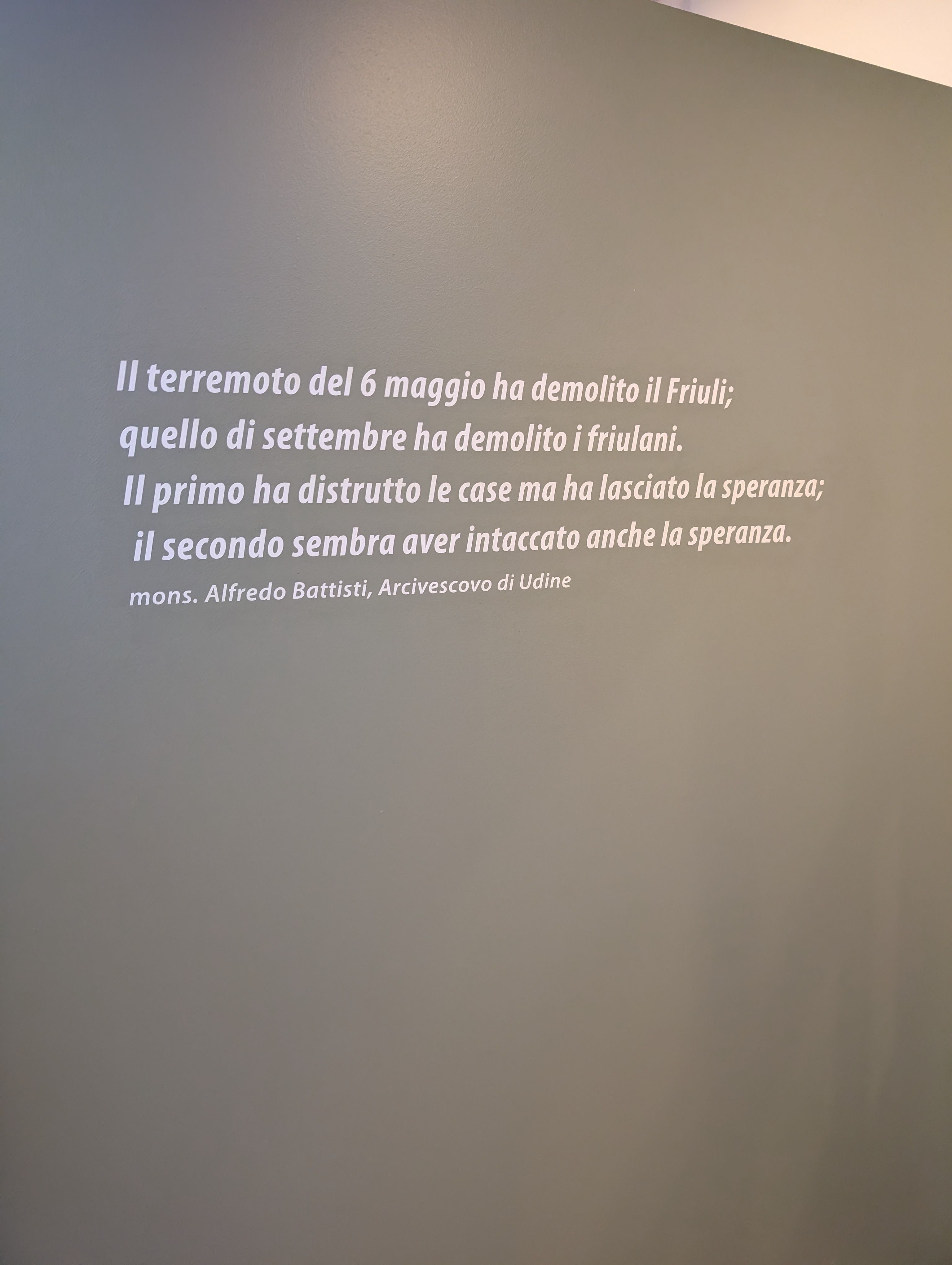 Alcune dettagli dell'allestimento della mostra permanente "Tiere Motus. Storia di un terremoto e della sua gente" ospitata al primo piano del cinquecentesco Palazzo Orgnani-Martina, situato nel centro storico di Venzone. @Ilaria Solaini