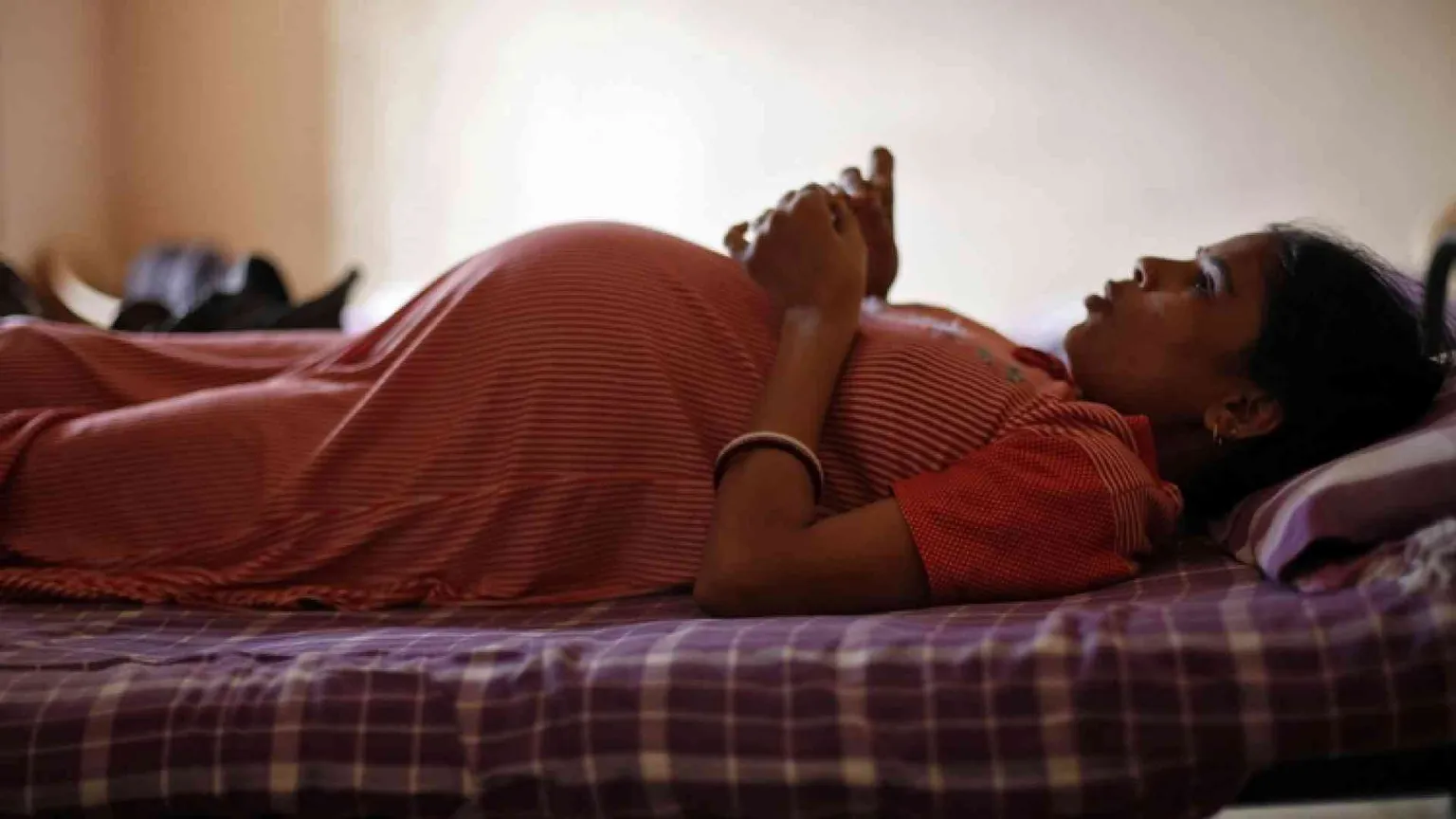 L'Italia si schiera unita: «No all'utero in affitto»