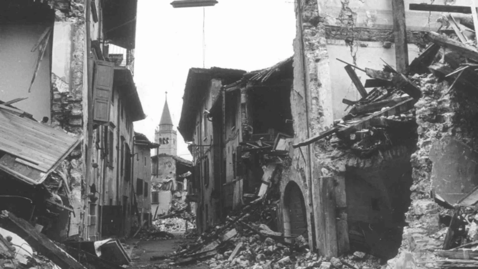 Terremoto in Friuli: prima fabbriche, poi case