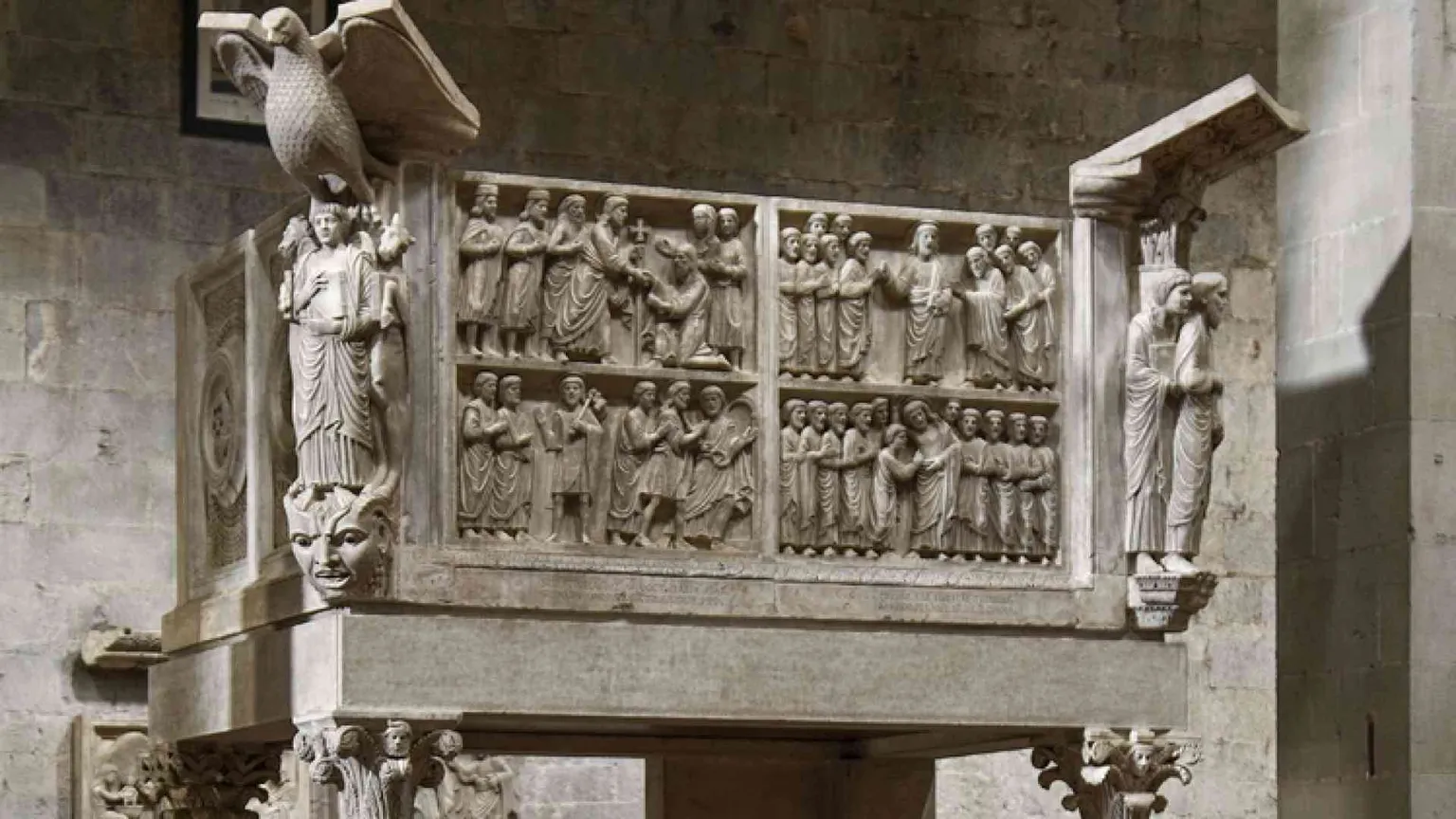 Pulpito, la Parola scolpita