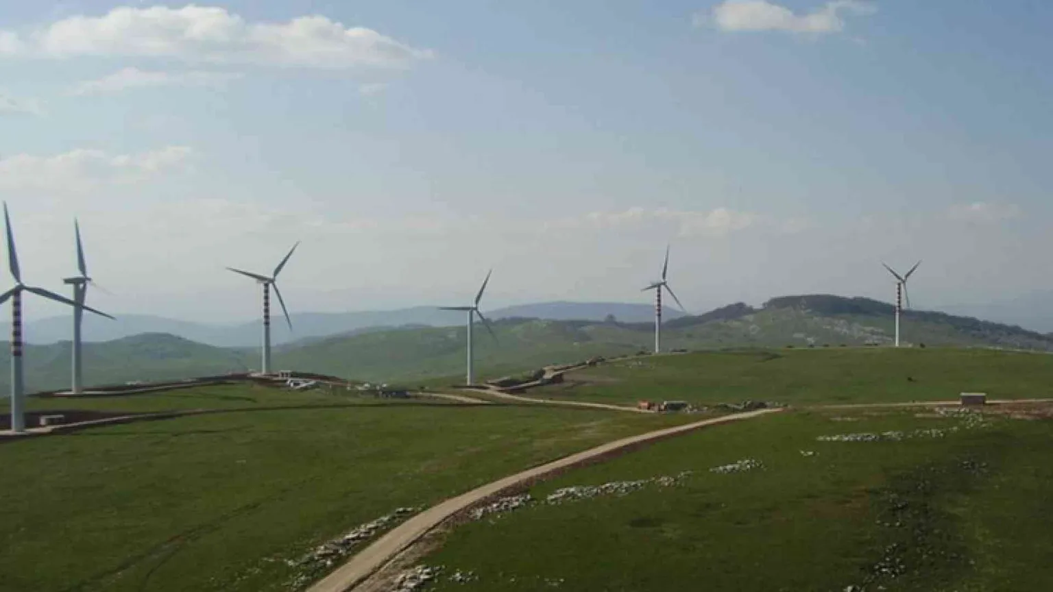 Energie rinnovabili in Italia: a pochi watt dalla svolta verde
