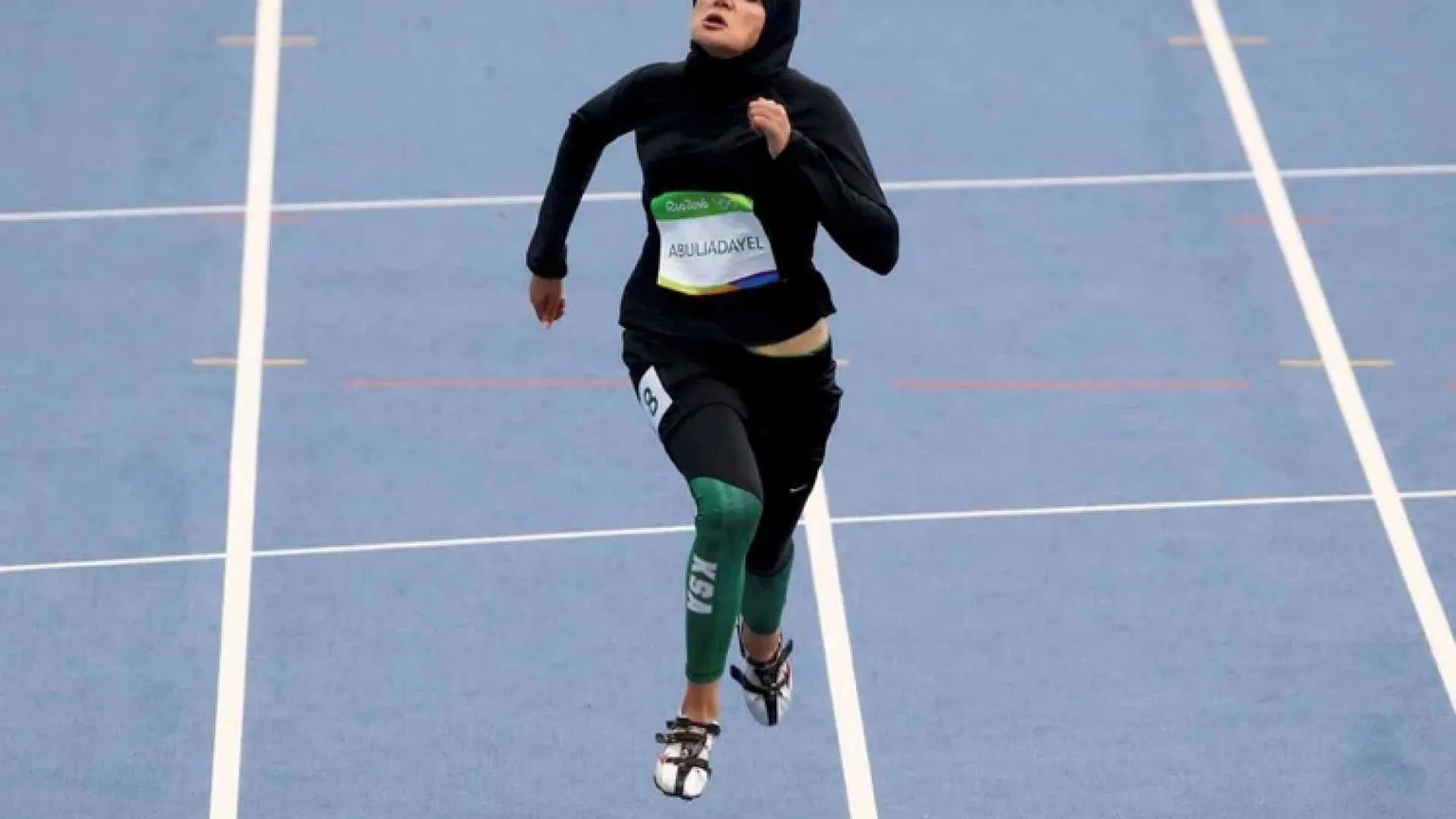 Cento metri di libertà, la saudita Kariman ha già vinto