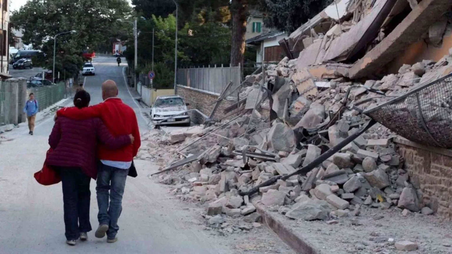 Il terremoto: spinti e guidati da una strana forza