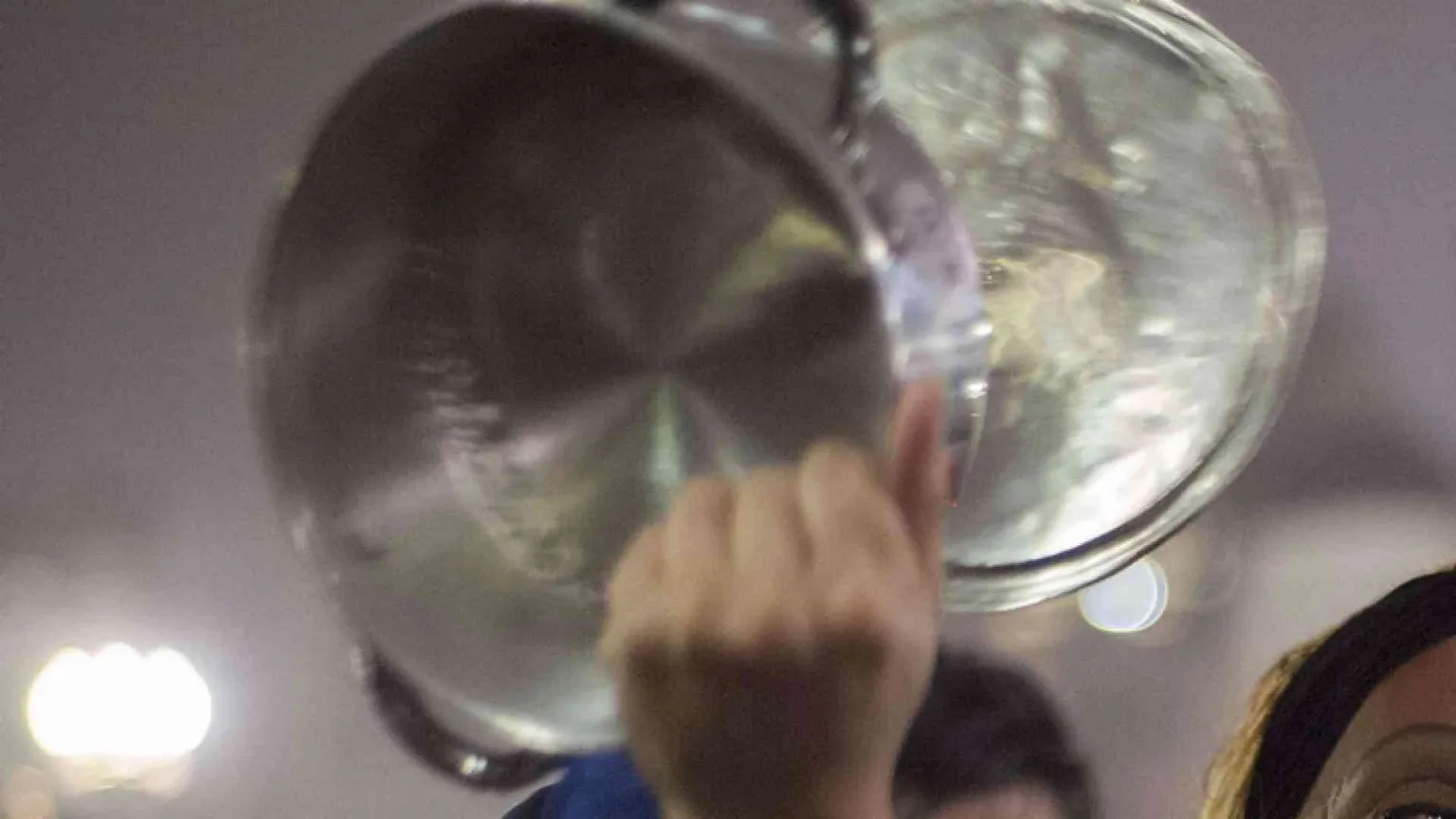 Argentina, la protesta delle pentole di zuppa