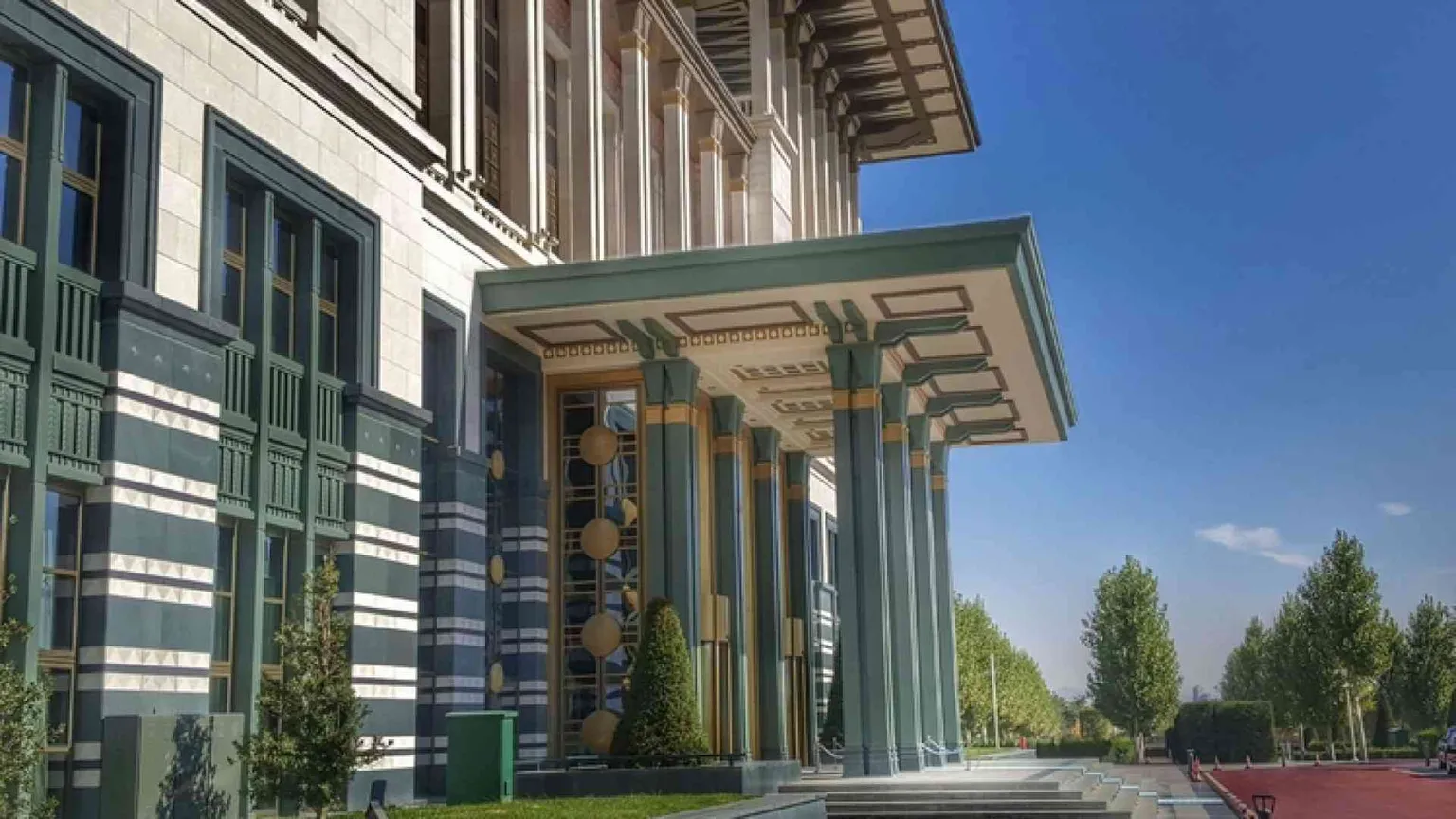 In visita al palazzo presidenziale di Ankara. Simbolo del potere di Erdogan e della nuova Turchia