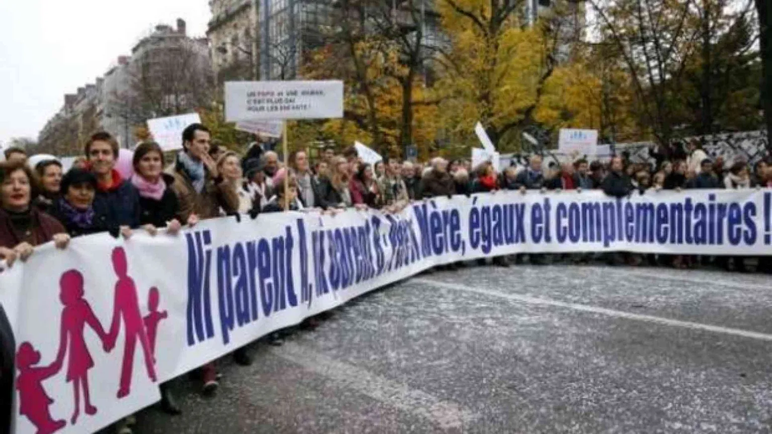 Francia, media in campo contro la legge bavaglio