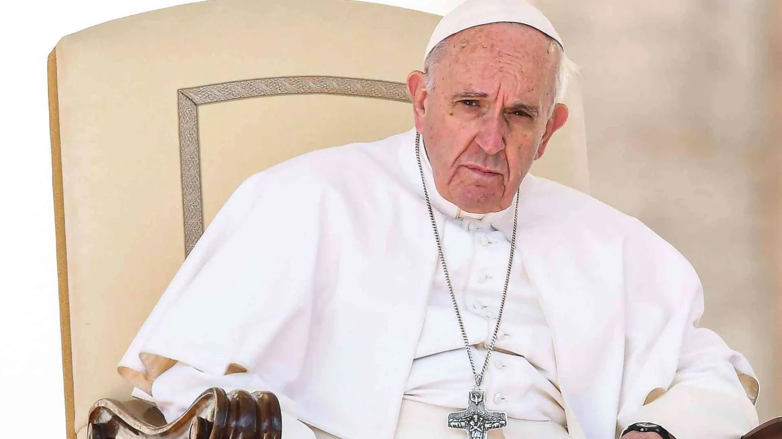 Papa Francesco: «Il lavoro è dignità, toglierlo è peccato grave»