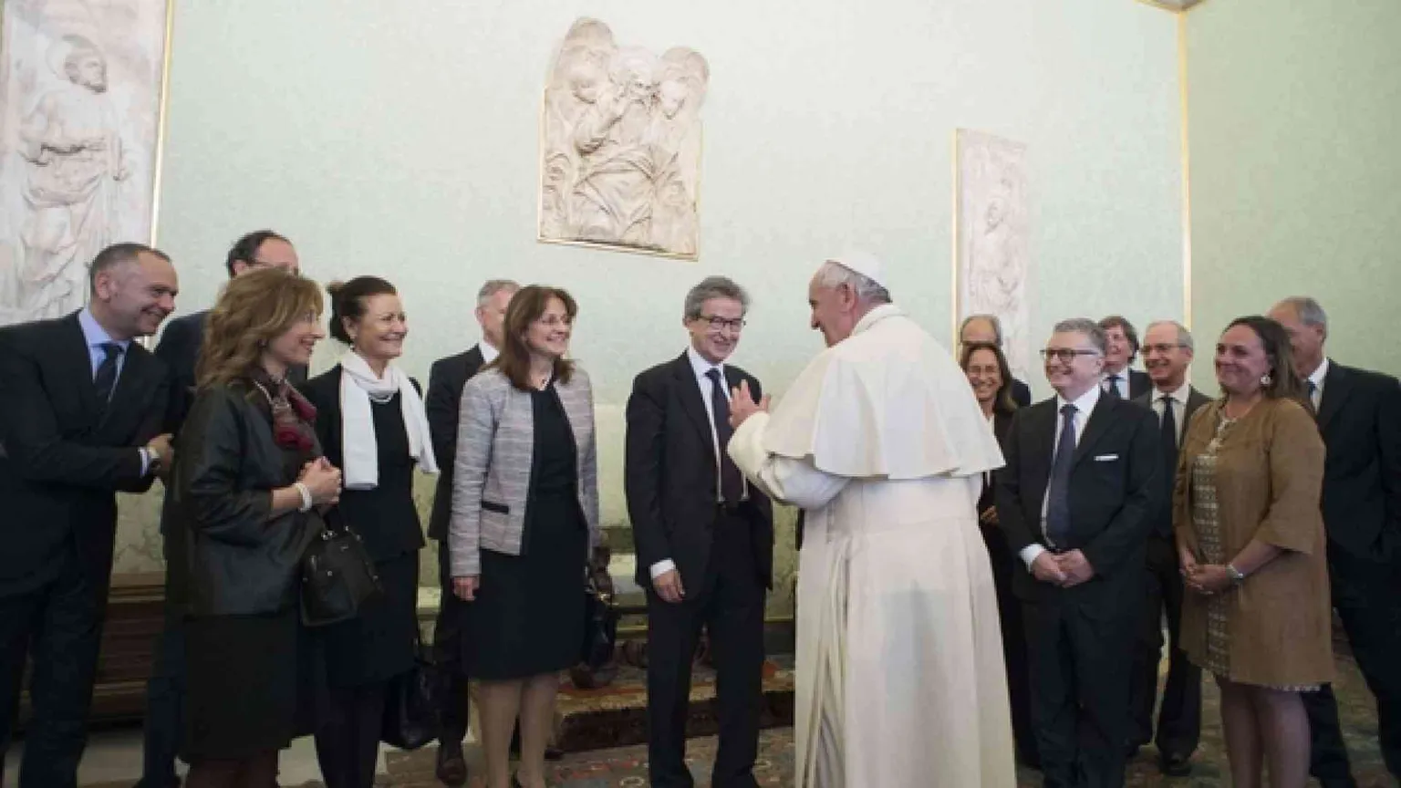 Il Papa: attenzione a uso distorto delle biotecnologie