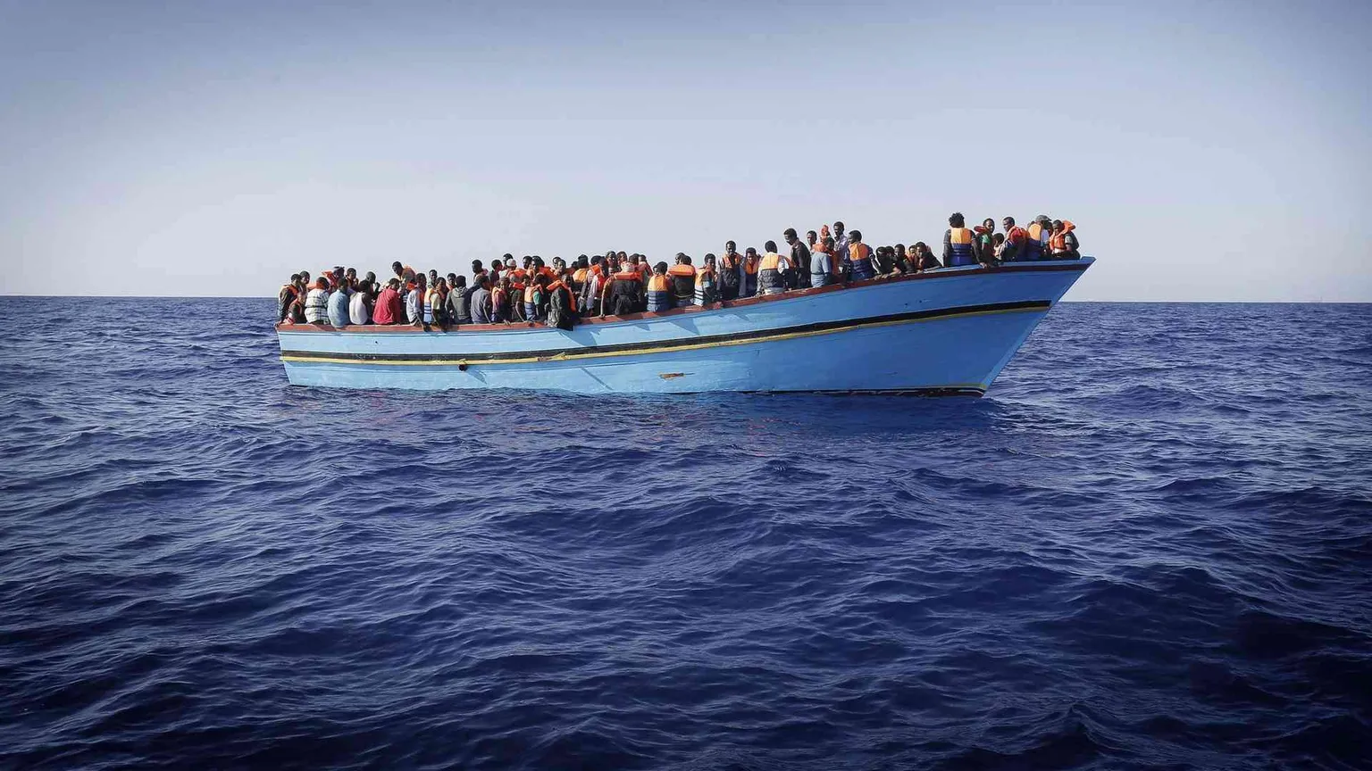 Ong e migranti, è scontro nel governo