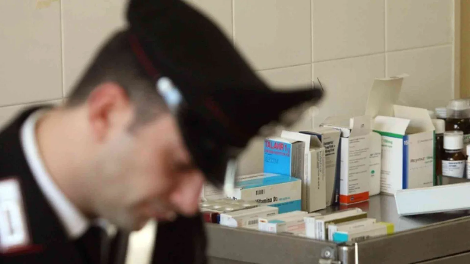 Corruzione e riciclaggio nel farmaco, 19 arresti fra medici e imprenditori