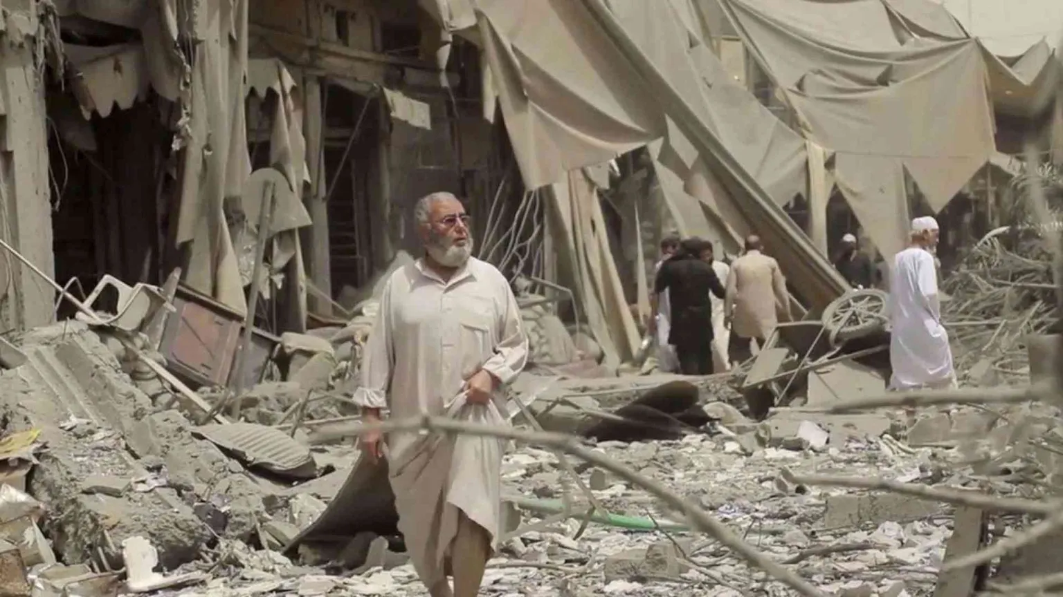 Al via l'offensiva anti-Daesh su Raqqa. Massacro di civili a Mosul