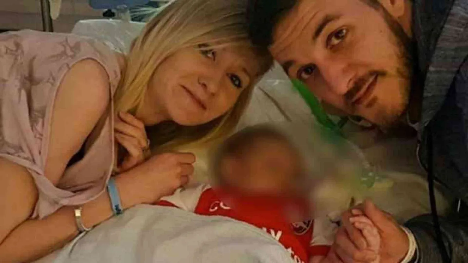 Il Papa: cure fino alla fine per Charlie. Il Bambino Gesù: venga da noi a Roma