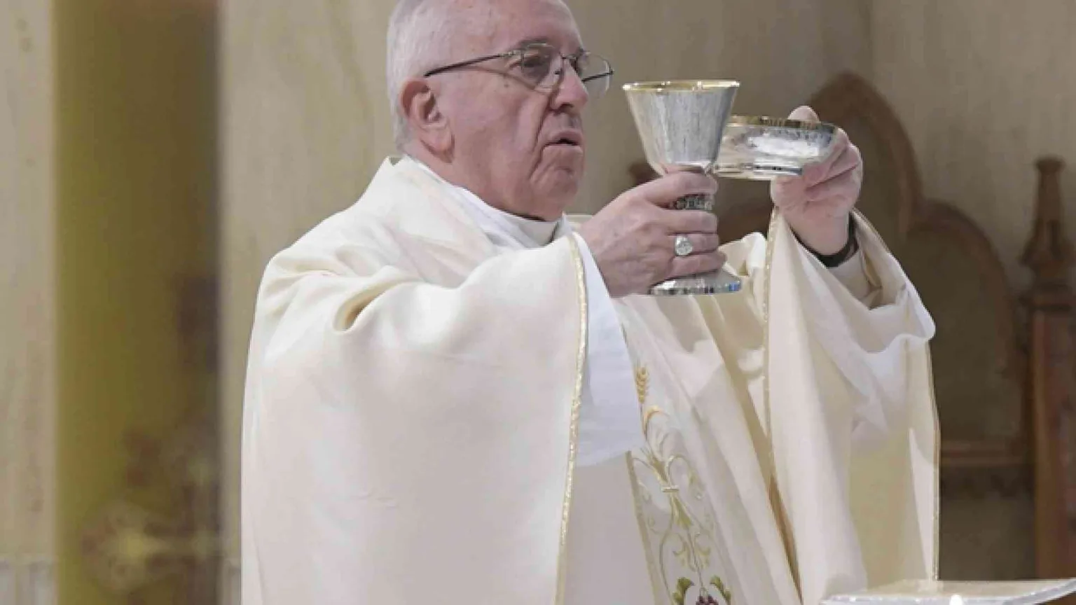 Pane e vino per la Messa, ecco le regole