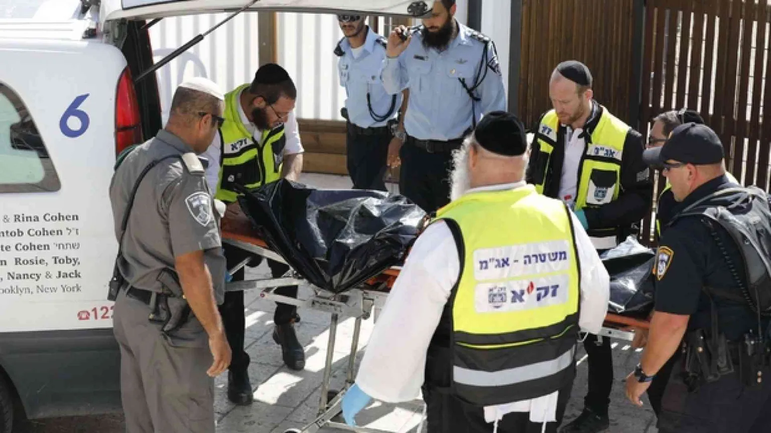 Dopo la strage riapre a Gerusalemme la Spianata delle Moschee