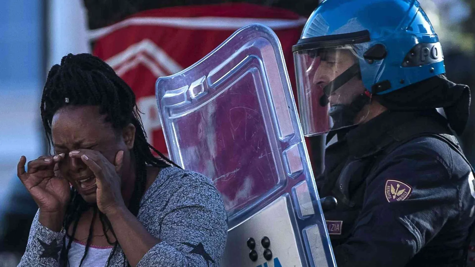 Il vescovo Lojudice: tutti sconfitti, la politica sia più presente