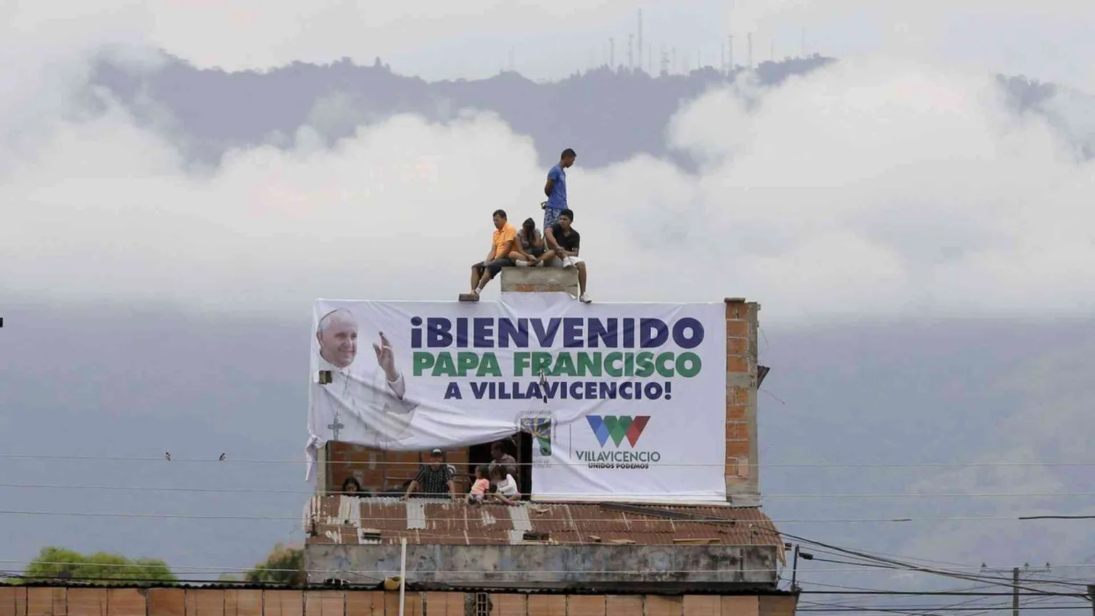 Il Papa nella terra della guerriglia: basta una persona buona e c'è speranza
