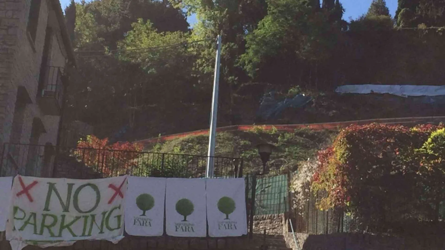 Il parcheggio della Fara sopra una discarica abusiva
