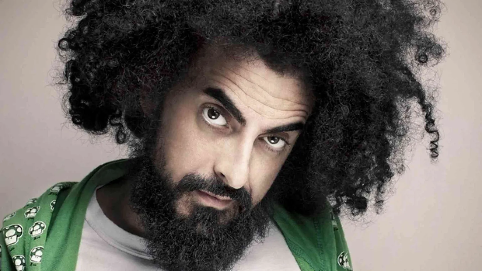 Caparezza, arguzia e ironia: «La mia vita al ritmo di rap»