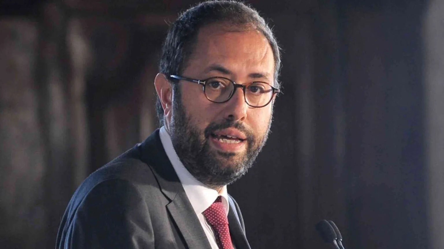 Nannicini: sgravi, salario minimo legale, formazione