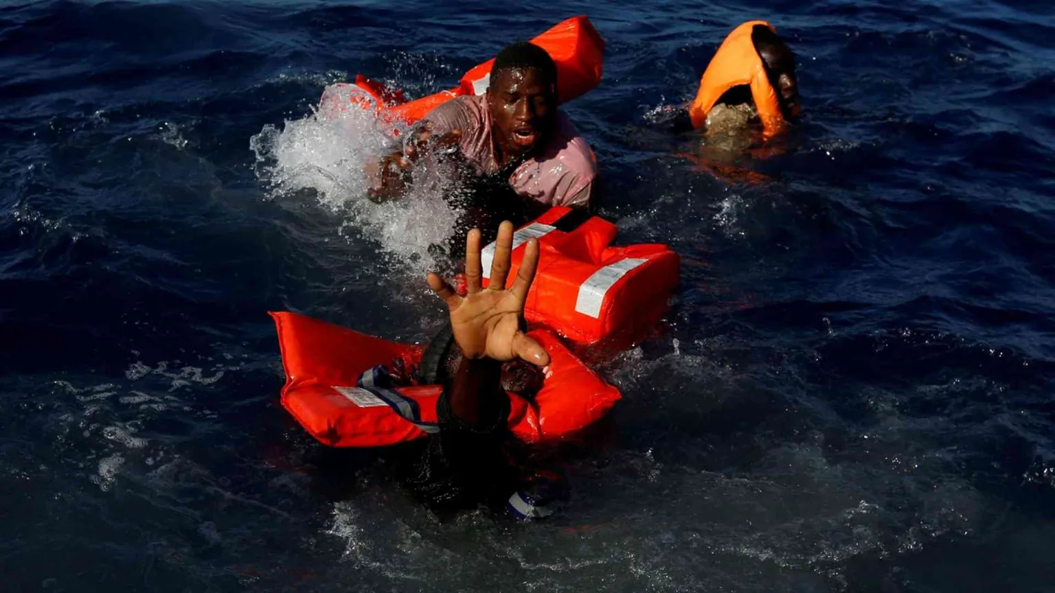 Le proposte dei partiti: «Sì ai corridoi, regolare i flussi»