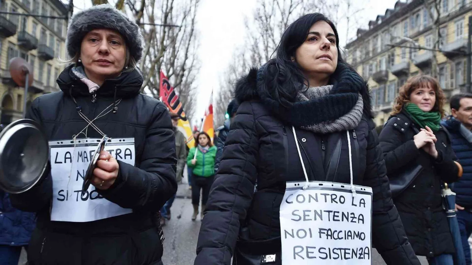 Ventimila maestre denunciano l'Italia in Europa