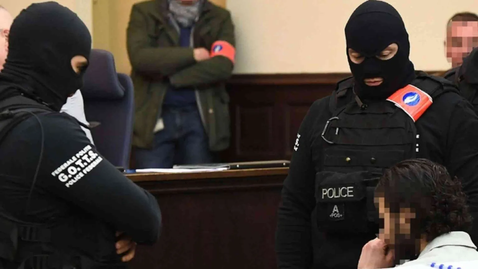 Prima udienza per Salah Abdeslam, lo stragista di Parigi