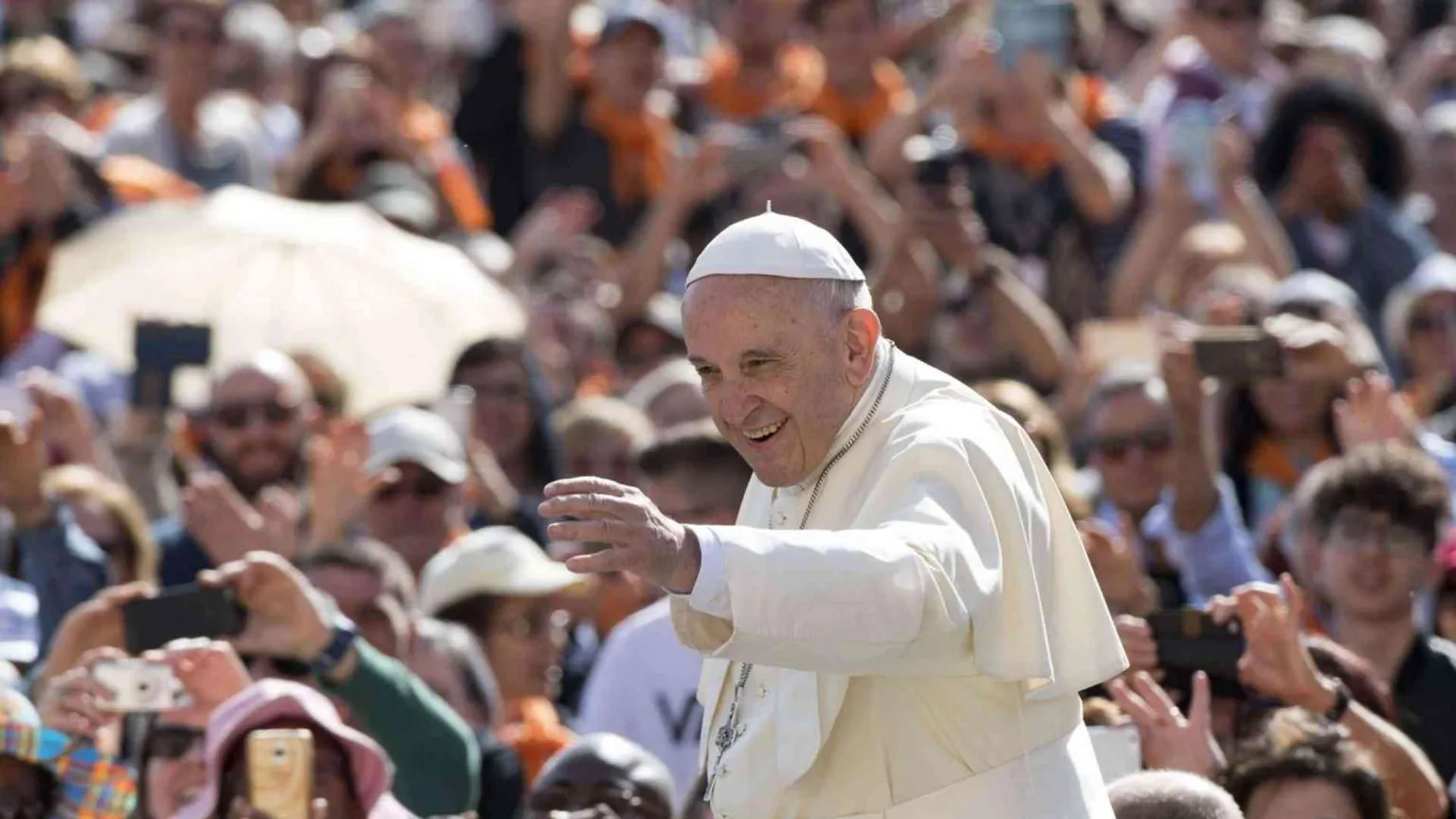 Il Papa: preghiamo per le Coree, i 2 leader si facciano artigiani di pace