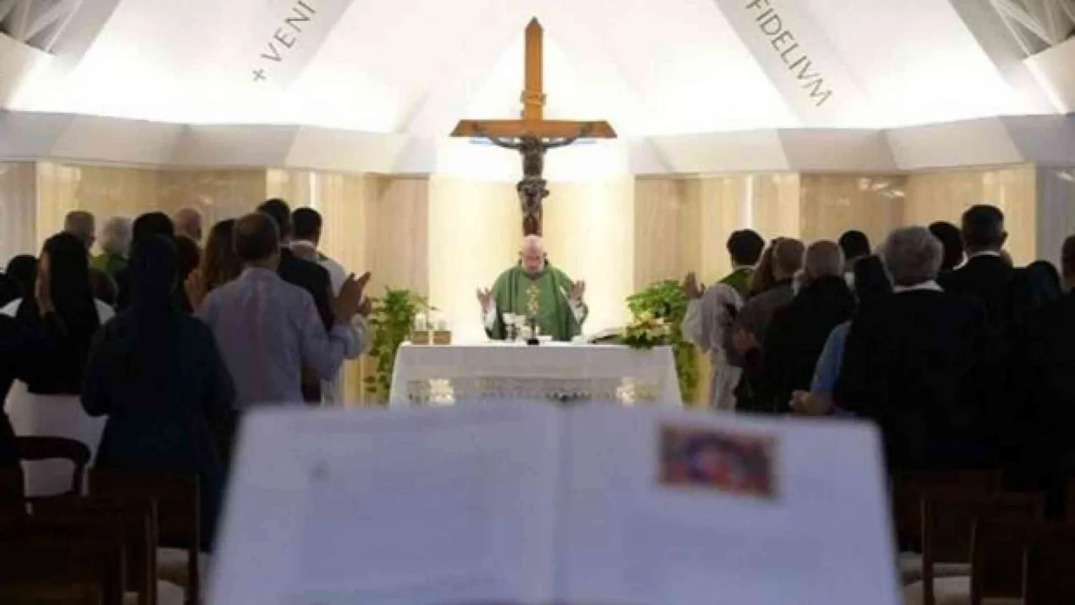 Papa Francesco : sfruttare le donne è peccato contro Dio