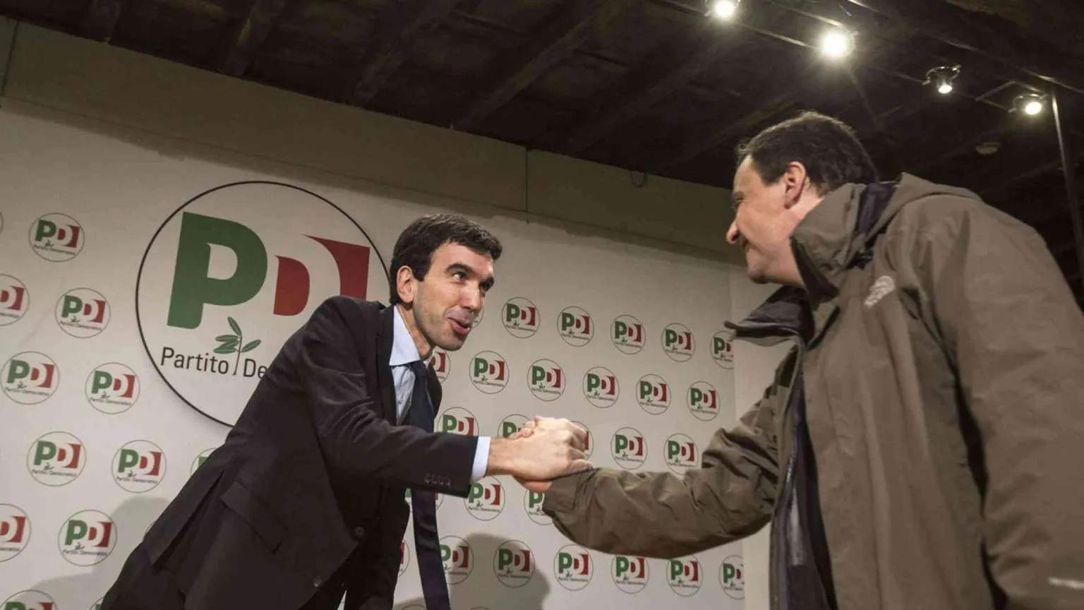 Flop Pd, tra Calenda e Martina è duello sulla ripartenza