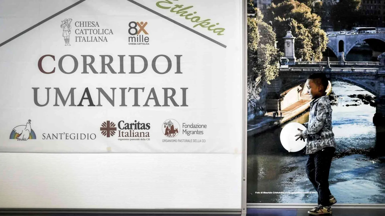 «Rifugiato a casa mia», arrivati 139 profughi dall'Etiopia