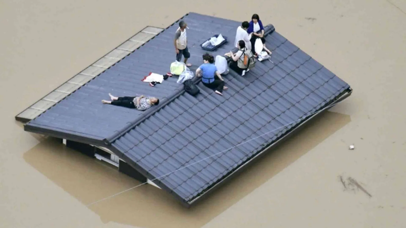 Il tifone Maria devasta il Giappone: 46 morti e 5 milioni di sfollati