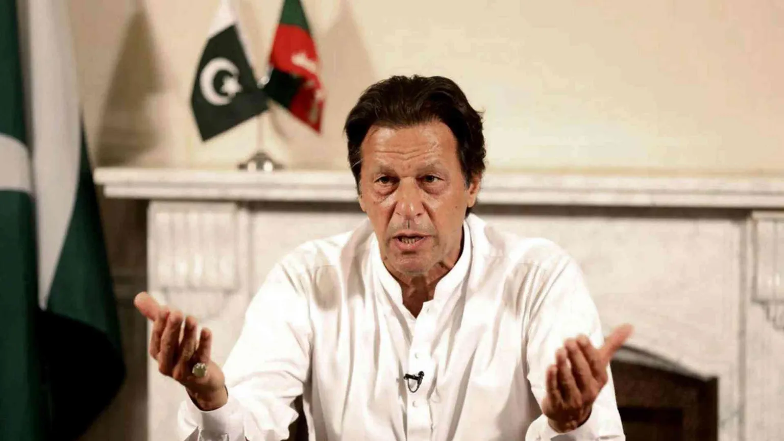 Khan vince ma senza maggioranza assoluta