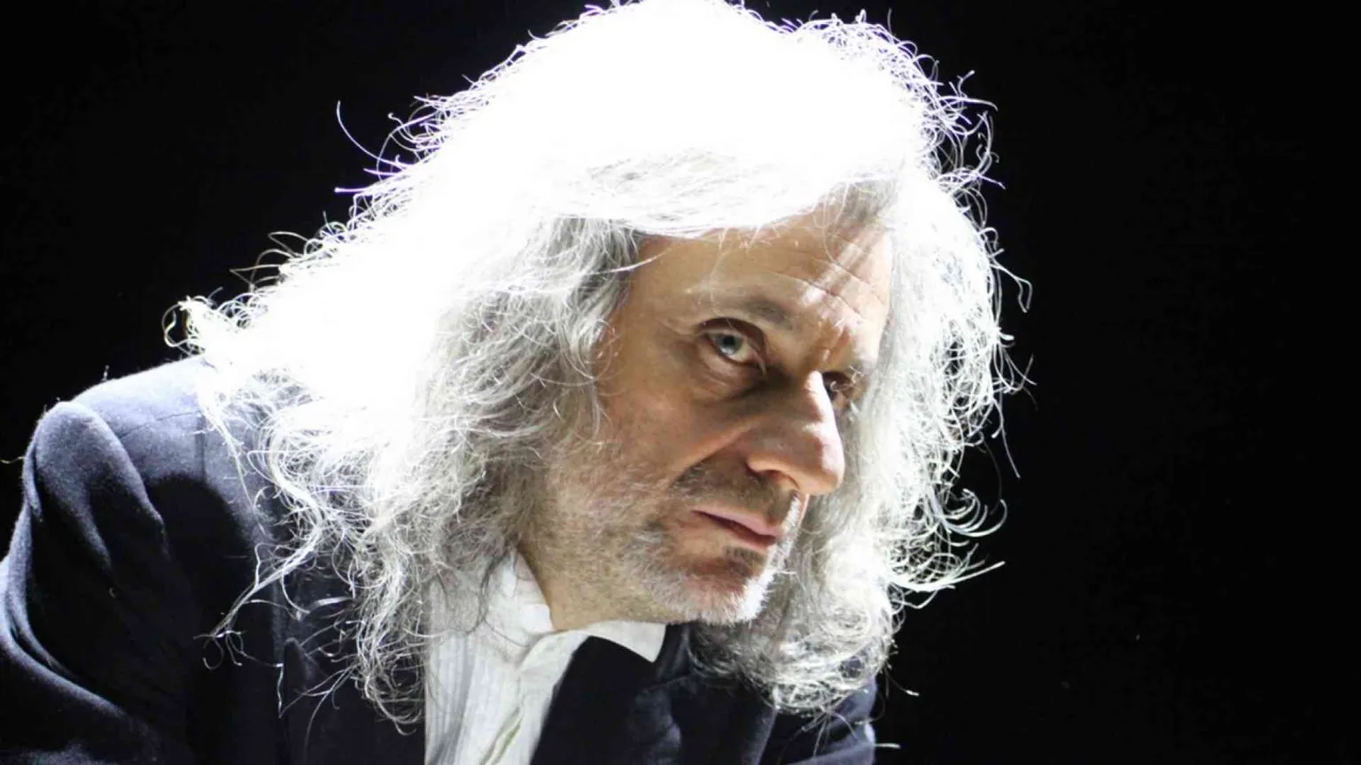 Alessandro Bergonzoni: «Uomo, fai della tua vita un capolavorato»