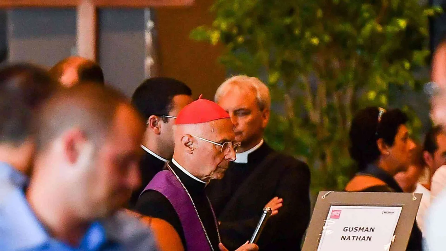 L'omelia di Bagnasco: è l'ora della grande vicinanza