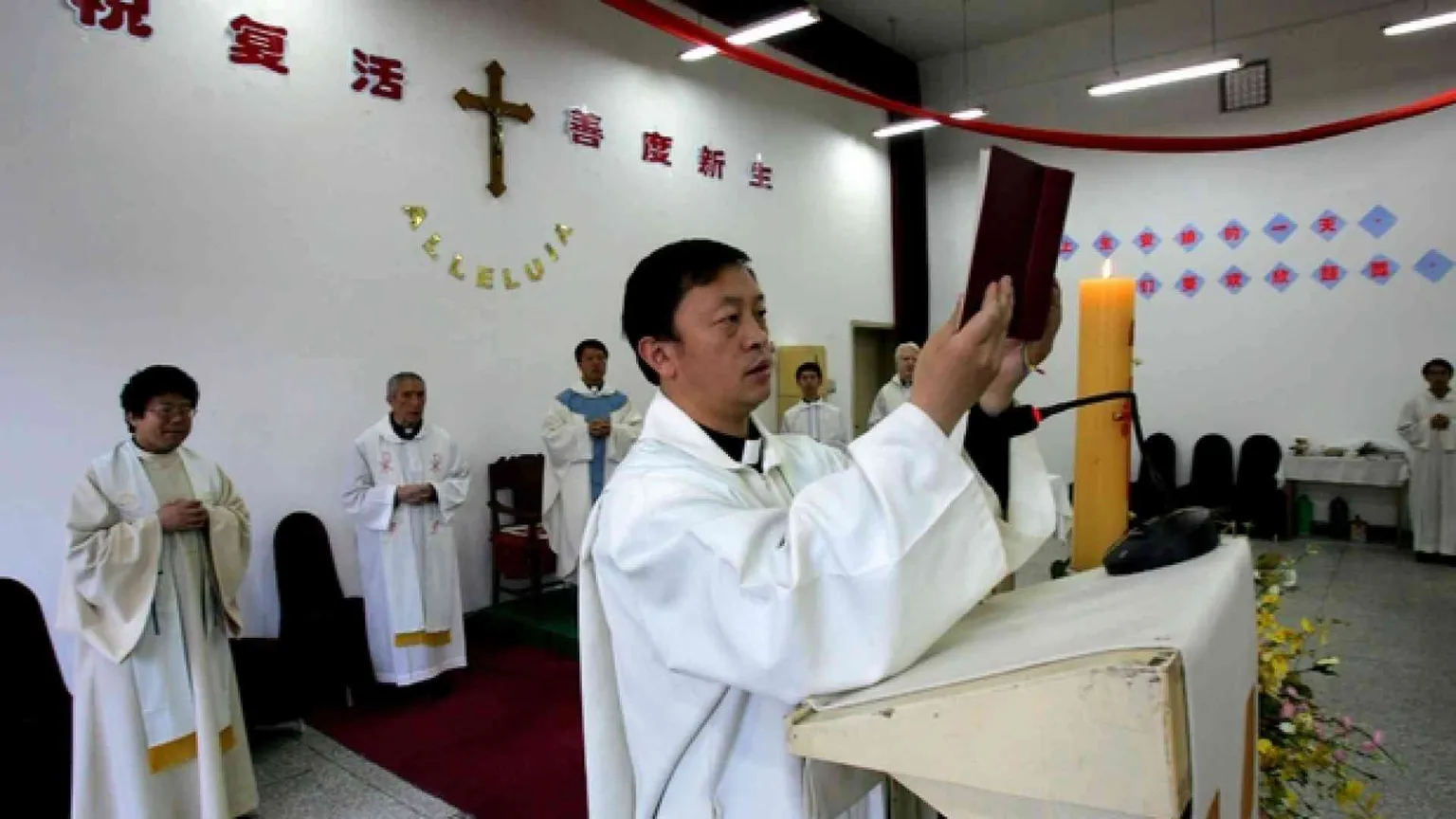 Cina 1958, così nacque la «Chiesa patriottica»