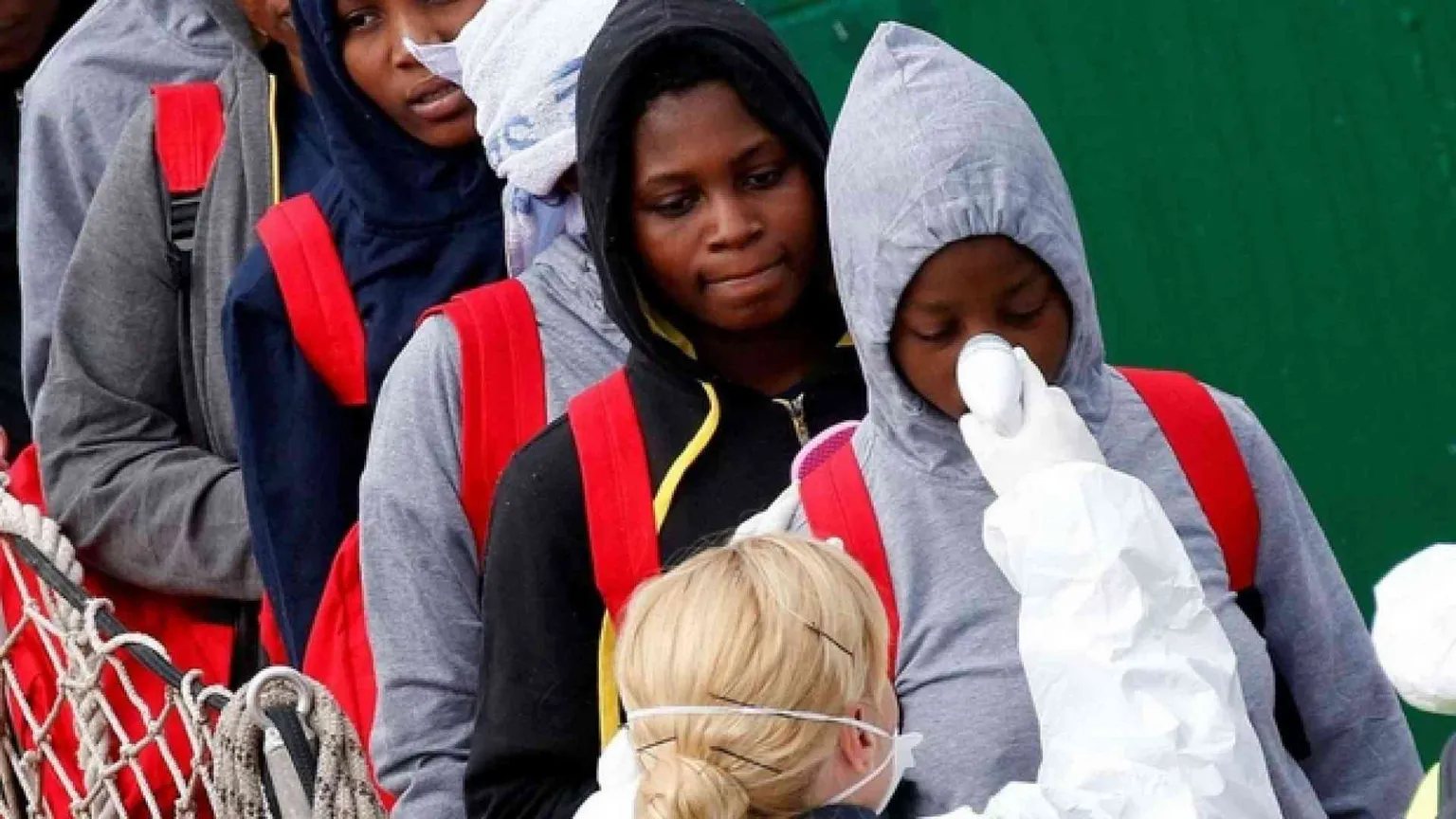 Via dall'inferno libico verso Europa e Africa