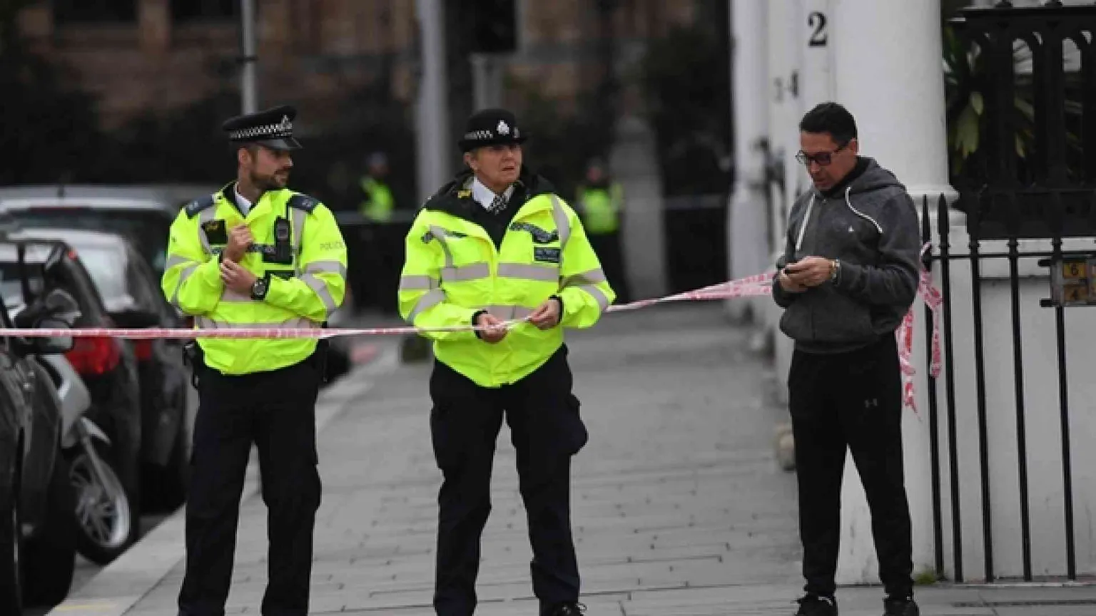 In auto a Londra investono fedeli islamici alla moschea: tre feriti
