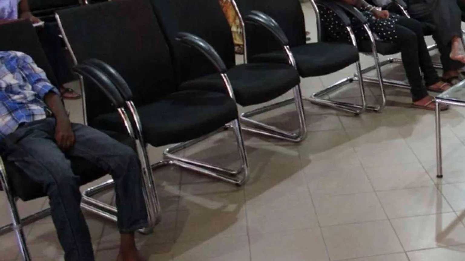 Insulti xenofobi a Cagliari, la denuncia su Facebook di un medico