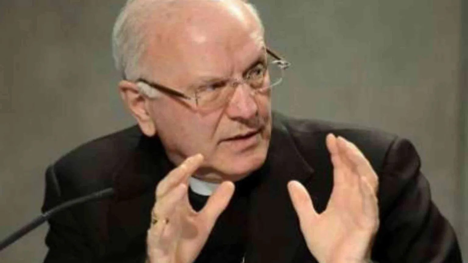 Galantino: no a misure «da ferro e fuoco»