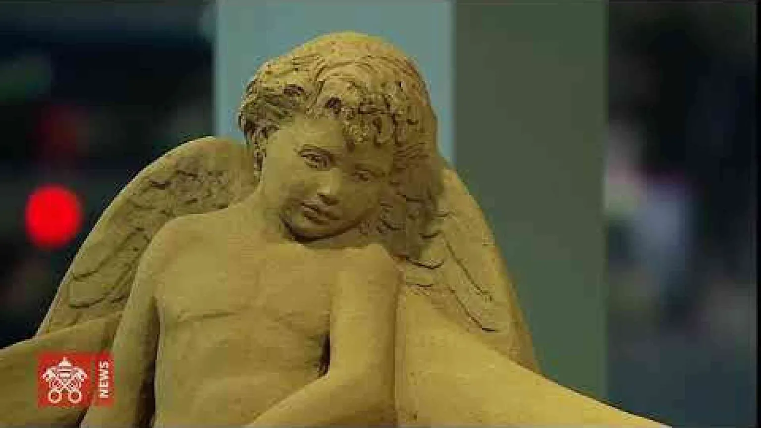 In Piazza San Pietro il presepe di sabbia che stupisce il mondo