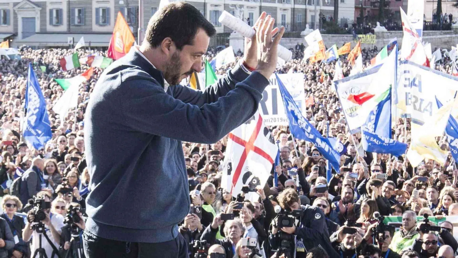 La piazza di Salvini: «Al governo per 5 anni»