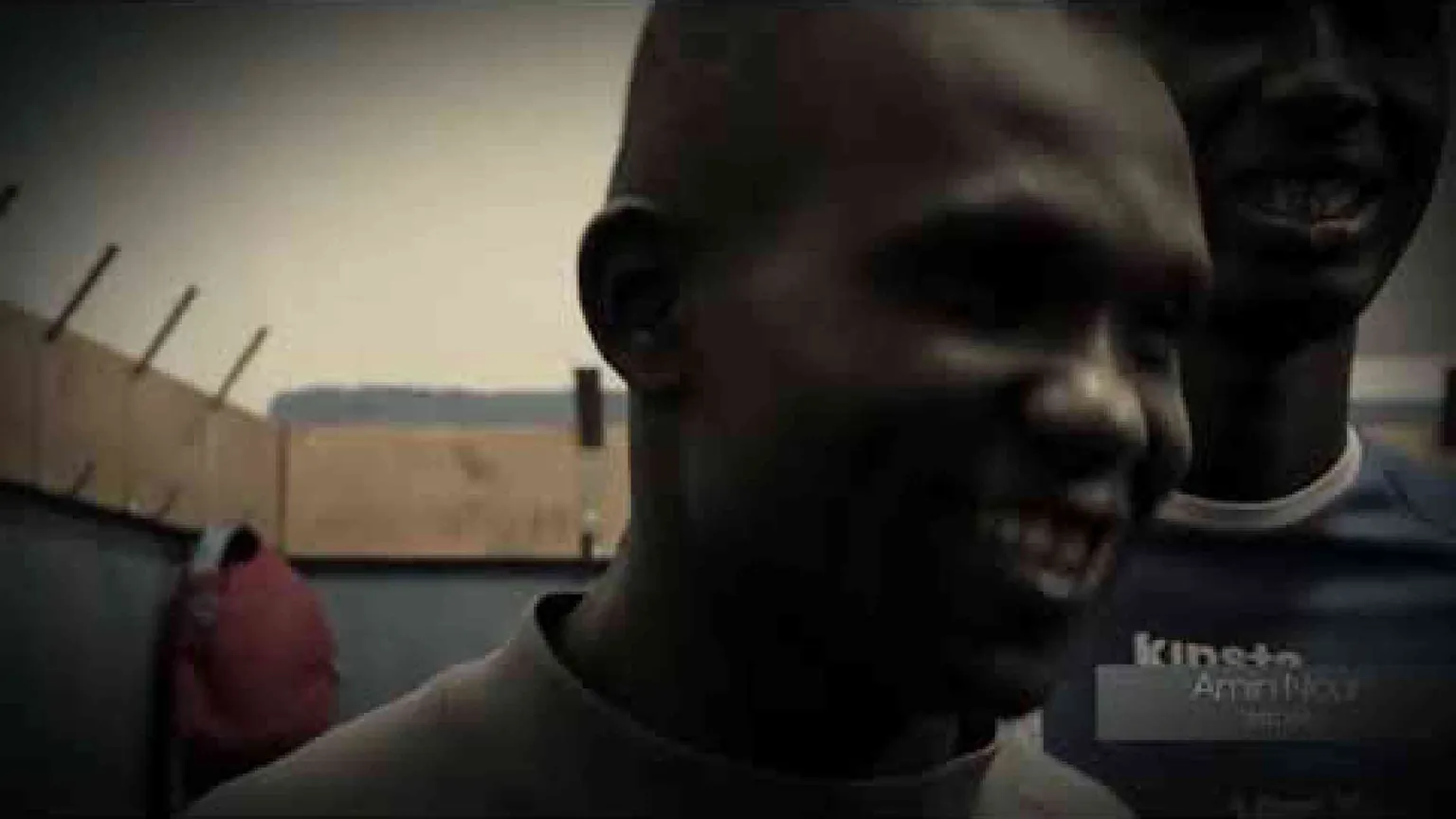 "Noi senza confini", storie di rifugiati e immigrati
