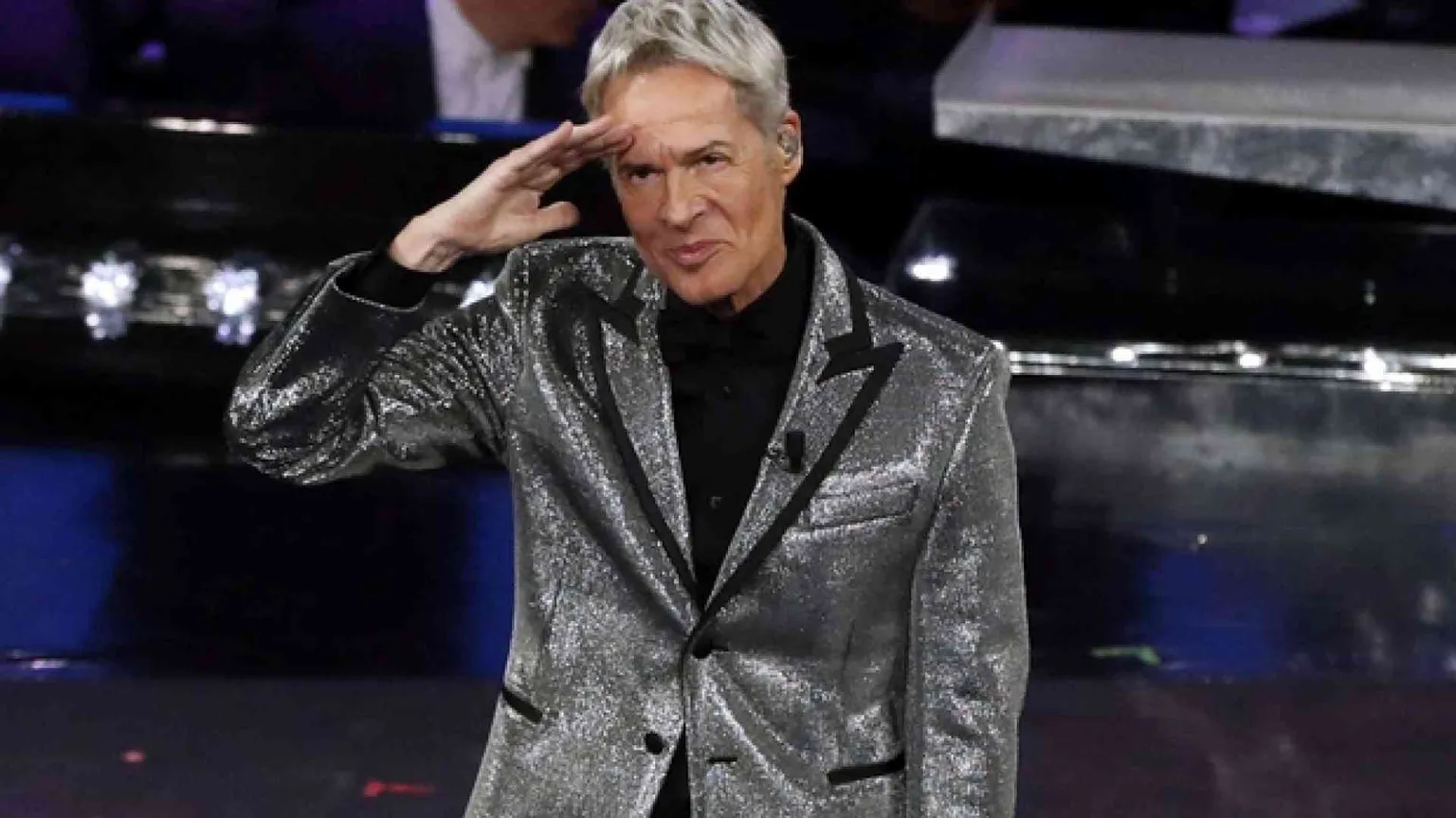 A Sanremo Baglioni omaggia le vittime del Ponte Morandi