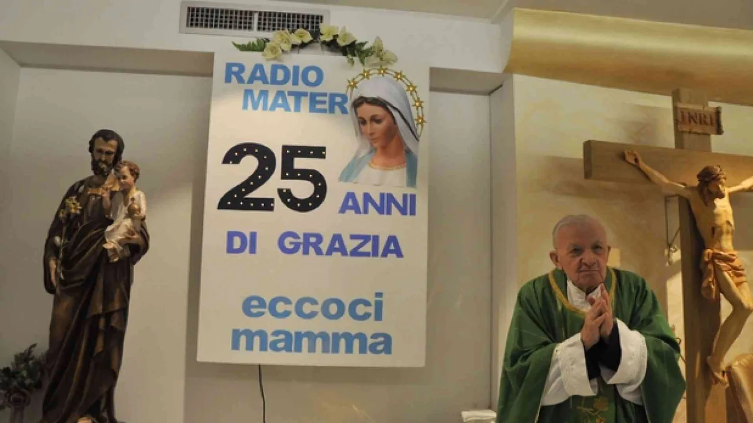 In onda il parroco dell’etere: «C’è sete di Dio, le diamo voce»