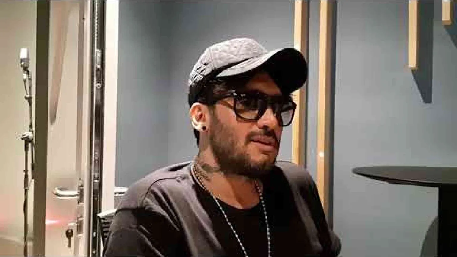 Fabrizio Moro: mi ha salvato la fede e credere in me