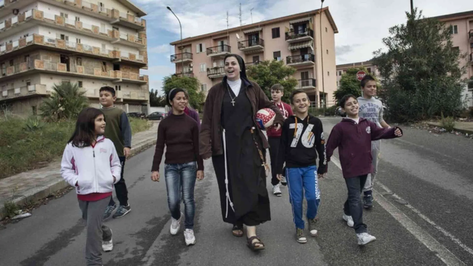 Lo chieda ai prefetti, signor ministro Salvini. Quello che la Chiesa fa