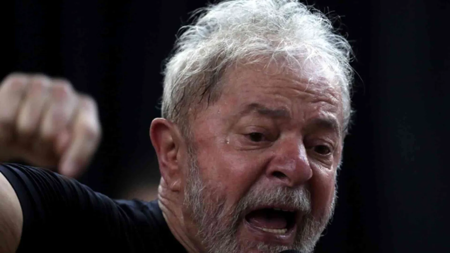 Rinviata «sine die» l'udienza per la scarcerazione di Lula